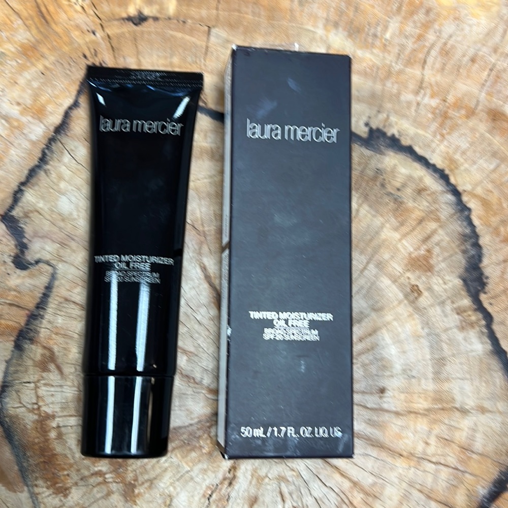 Laura Mercier Tinted Moisturizer Cameo